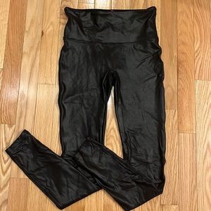 Spank leather look leggings